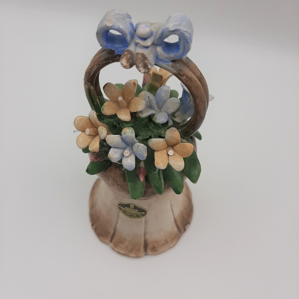 Vintage Nuova Capodimonte Porcelain Flower Bell - Picture 3 of 5